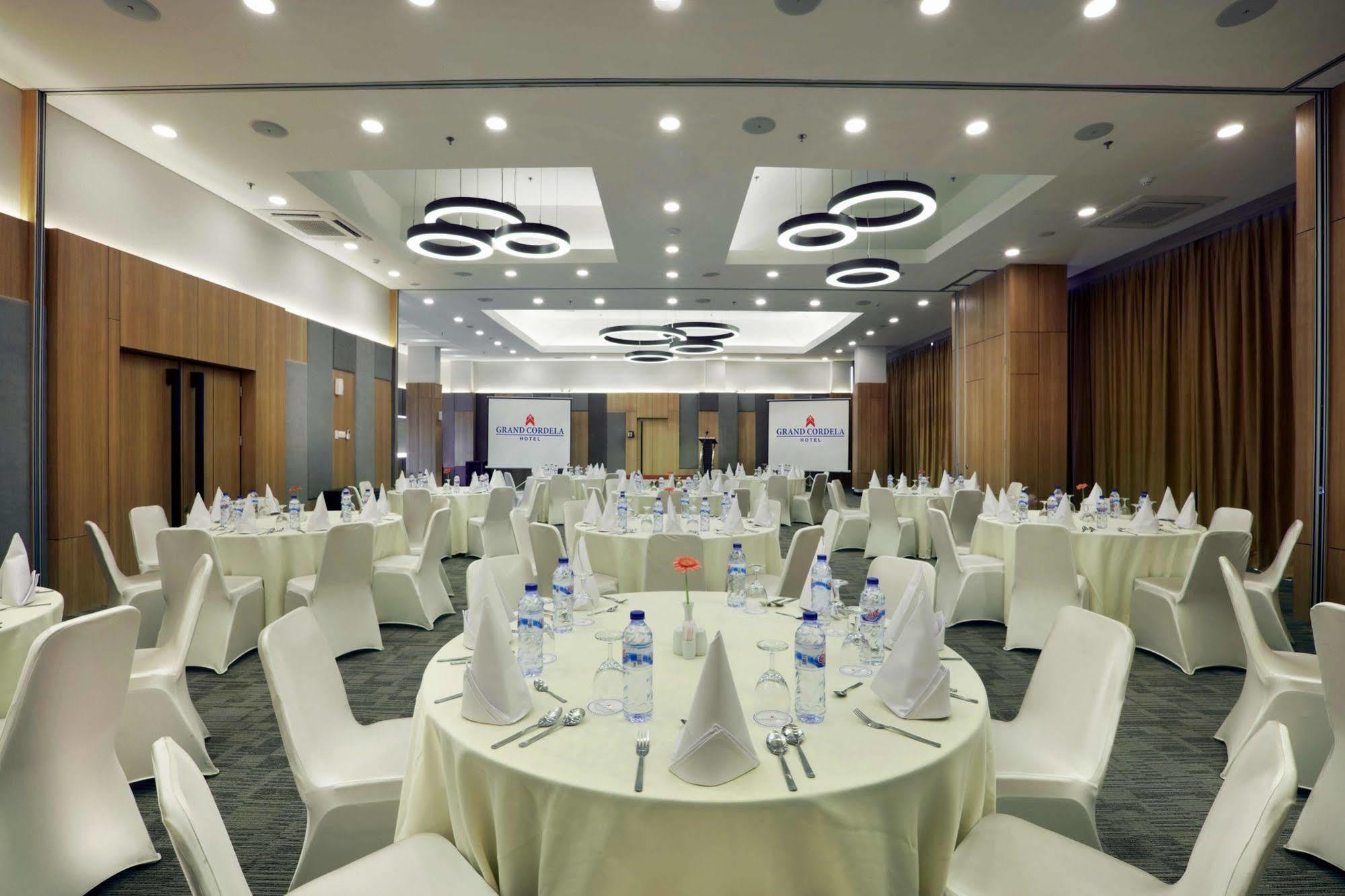 Grand Cordela Hotel Bandung Exterior foto